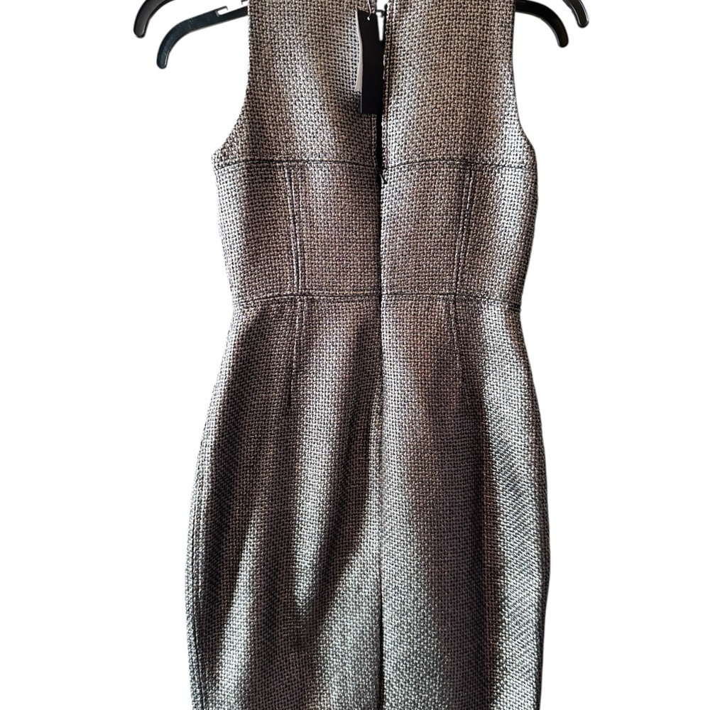 Banana Republic
Metallic silver tweed dress - Picture 4 of 12